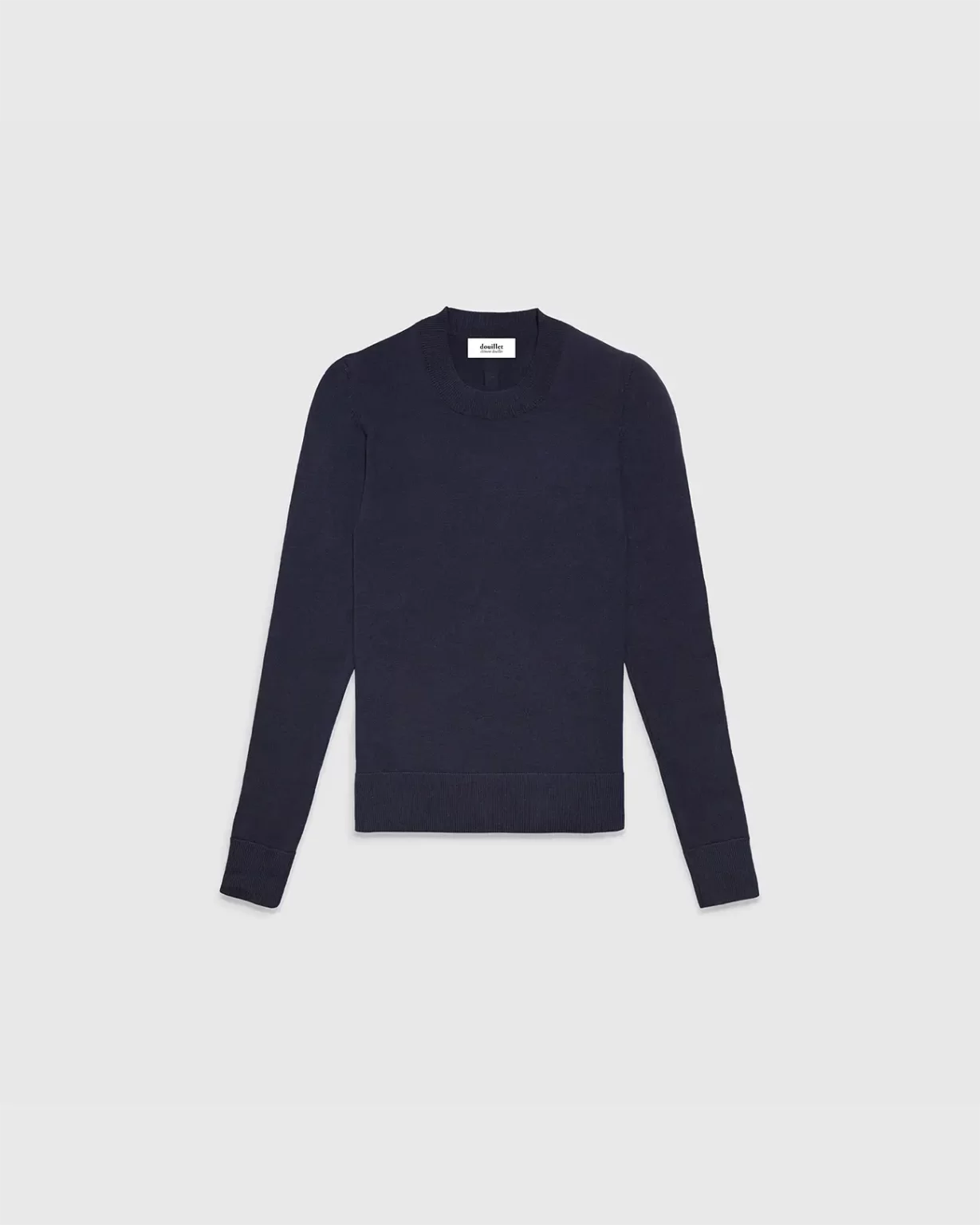Vue du Pull Bleu Nuit en Laine Française pour Femme, Fabriqué en France par la marque Maison Douillet.