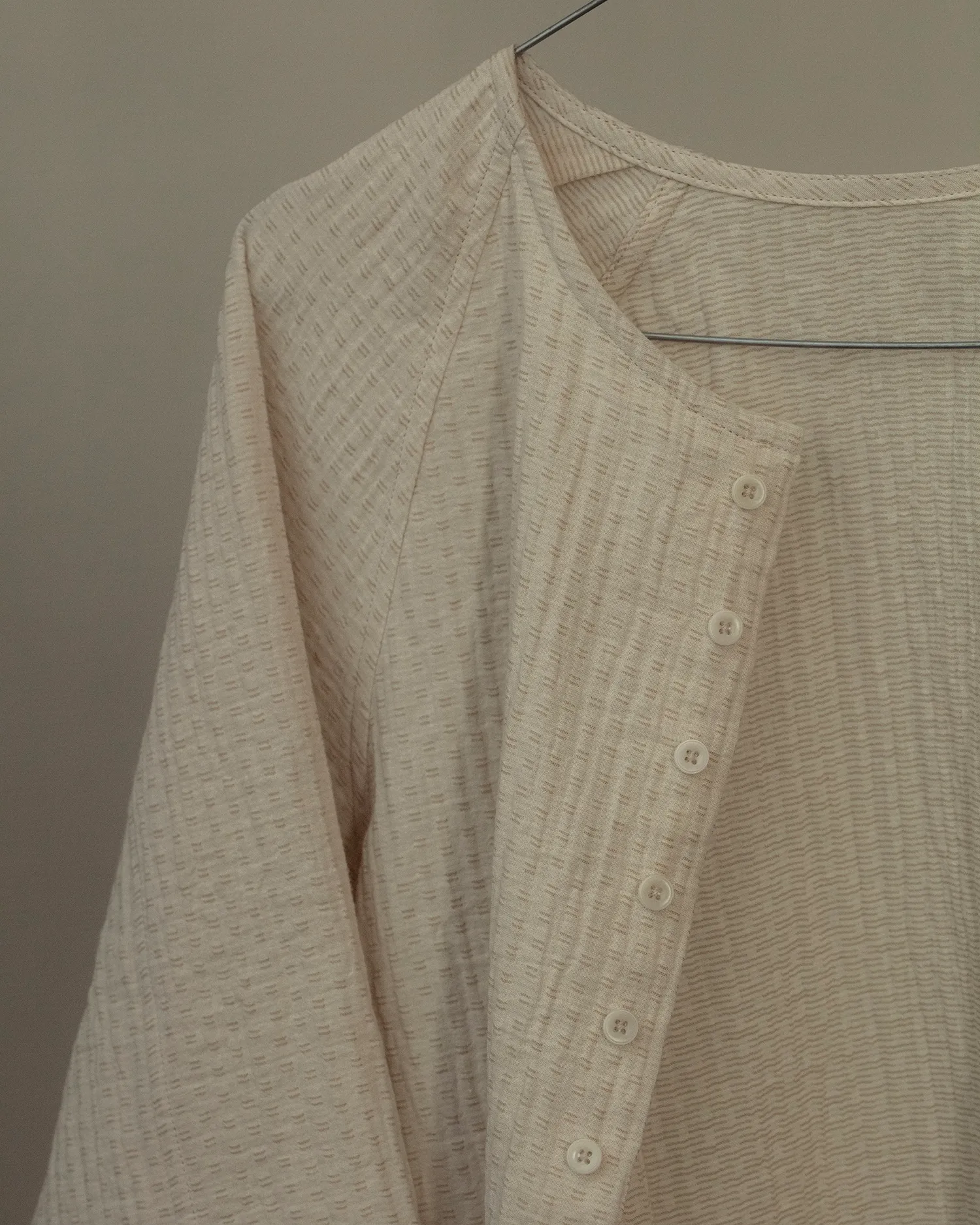 Maison Douillet - Chemise col rond - Detail 2